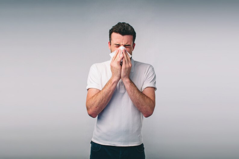 sinusitis cause sneezing
